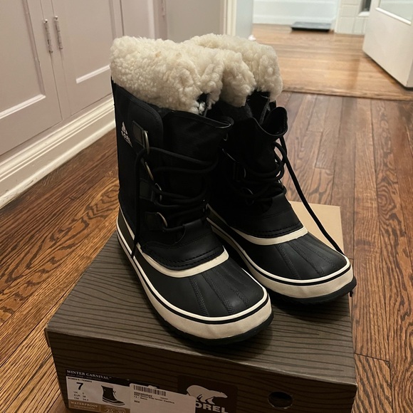 Sorel Winter Carnival Snow Boots Gray Black size 7-NEW - Picture 5 of 6